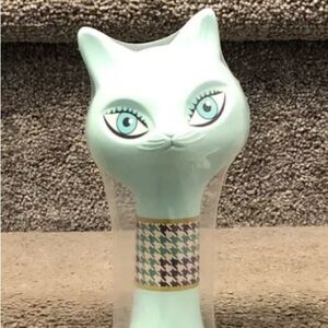 AVON Turquoise cat bubble bath